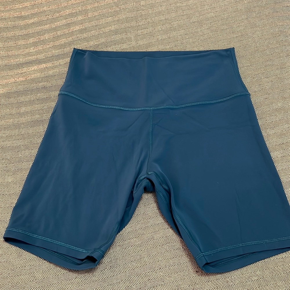 Hardly Worn Lululemon Biker Shorts
